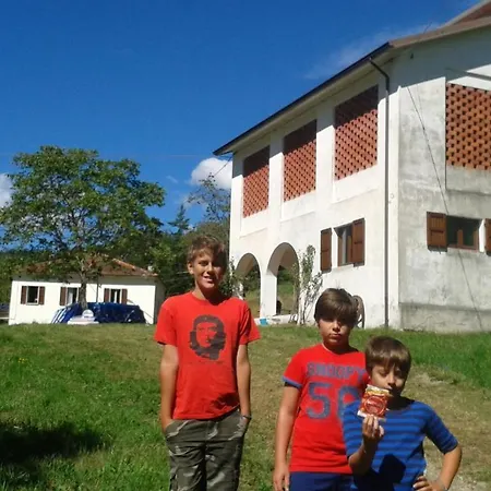 Vi Sentirete Nel West! Сasa de vacaciones