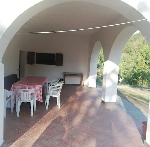 Vi Sentirete Nel West! Tatil Evi
